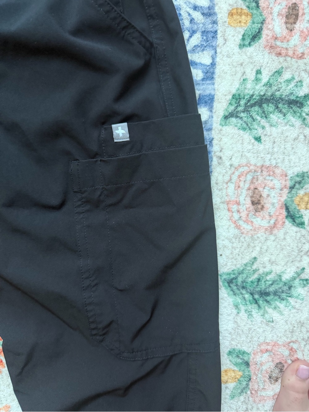 Figs Black Lined Scrub Pants - Picture 4 of 5